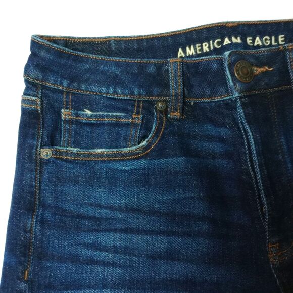 American Eagle Outfitters Women's Stretch Button Fly TomGirl Capri Jeans NWT - Picture 4 of 6